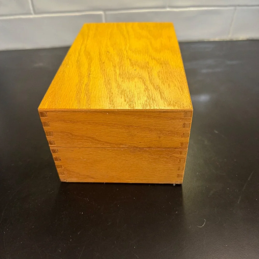 Harry C. Hedberg Wood Storage Box Mens OS Honey Oak Vintage Stock 359 MCM
